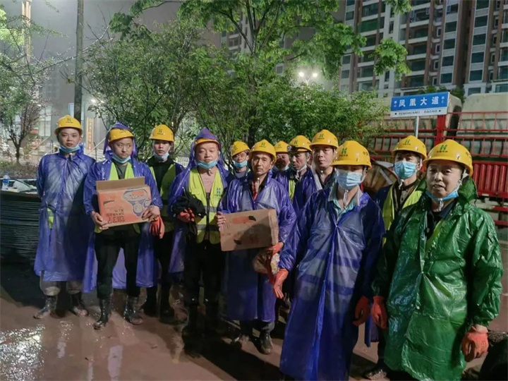 28小時 大干快上正當(dāng)時 ——廣安集中隔離點二標(biāo)段建設(shè)“攻堅戰(zhàn)”強力推進(jìn)