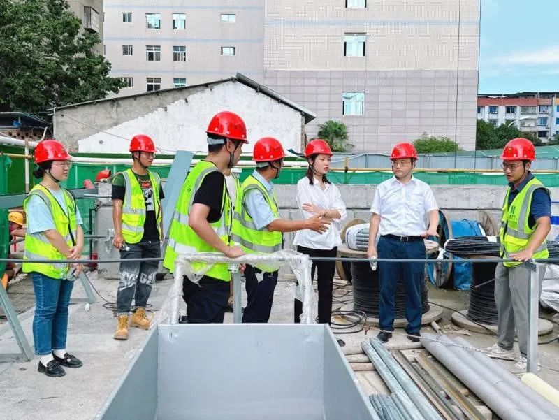 公司黨委書記、執(zhí)行董事朱軍一行到中江縣人民醫(yī)院建設(shè)項(xiàng)目檢查指導(dǎo)工作